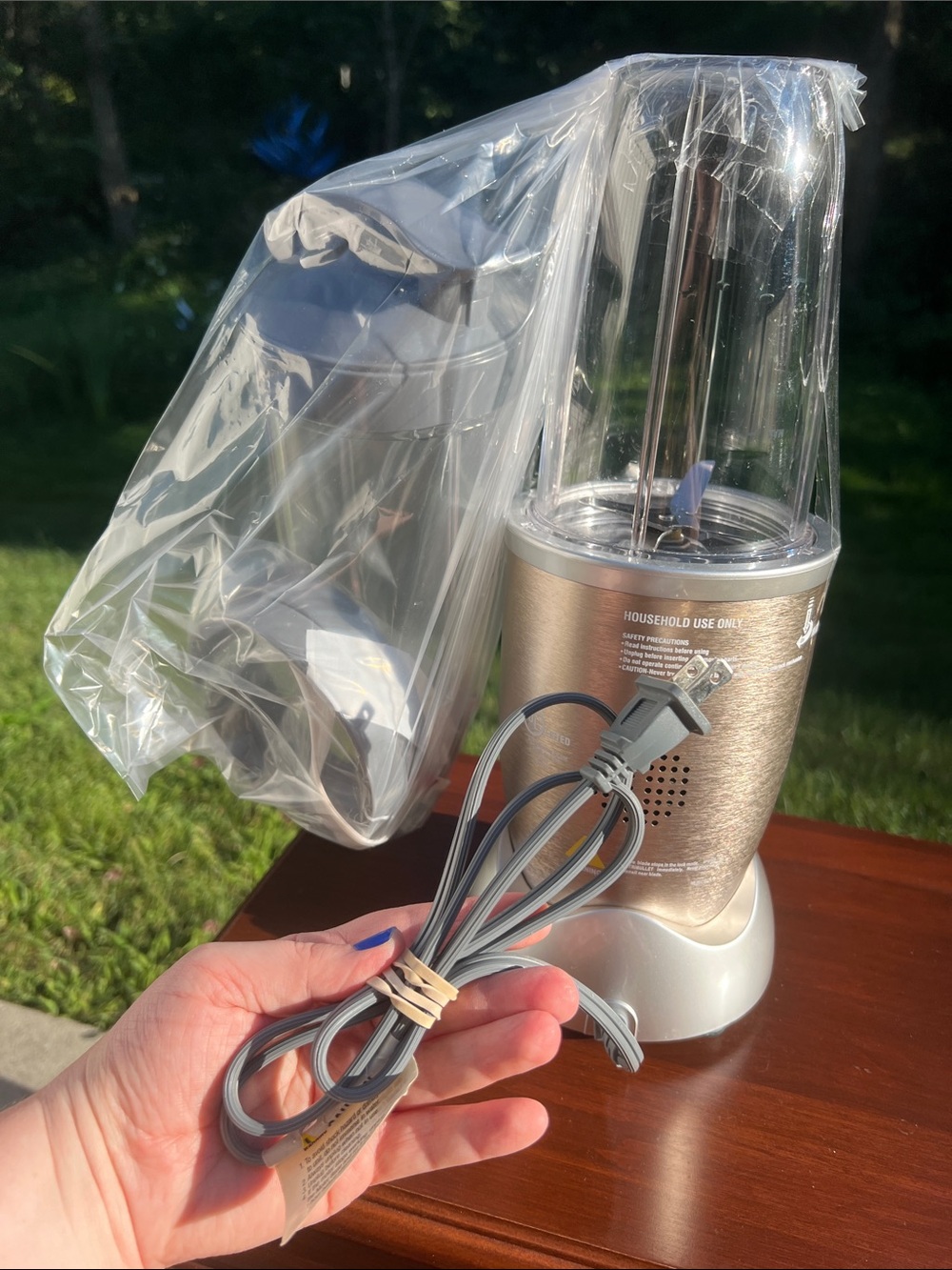 NutriBullet Pro 900W Nutrient Extractor Blender Champagne Silver - Picture 7 of 11